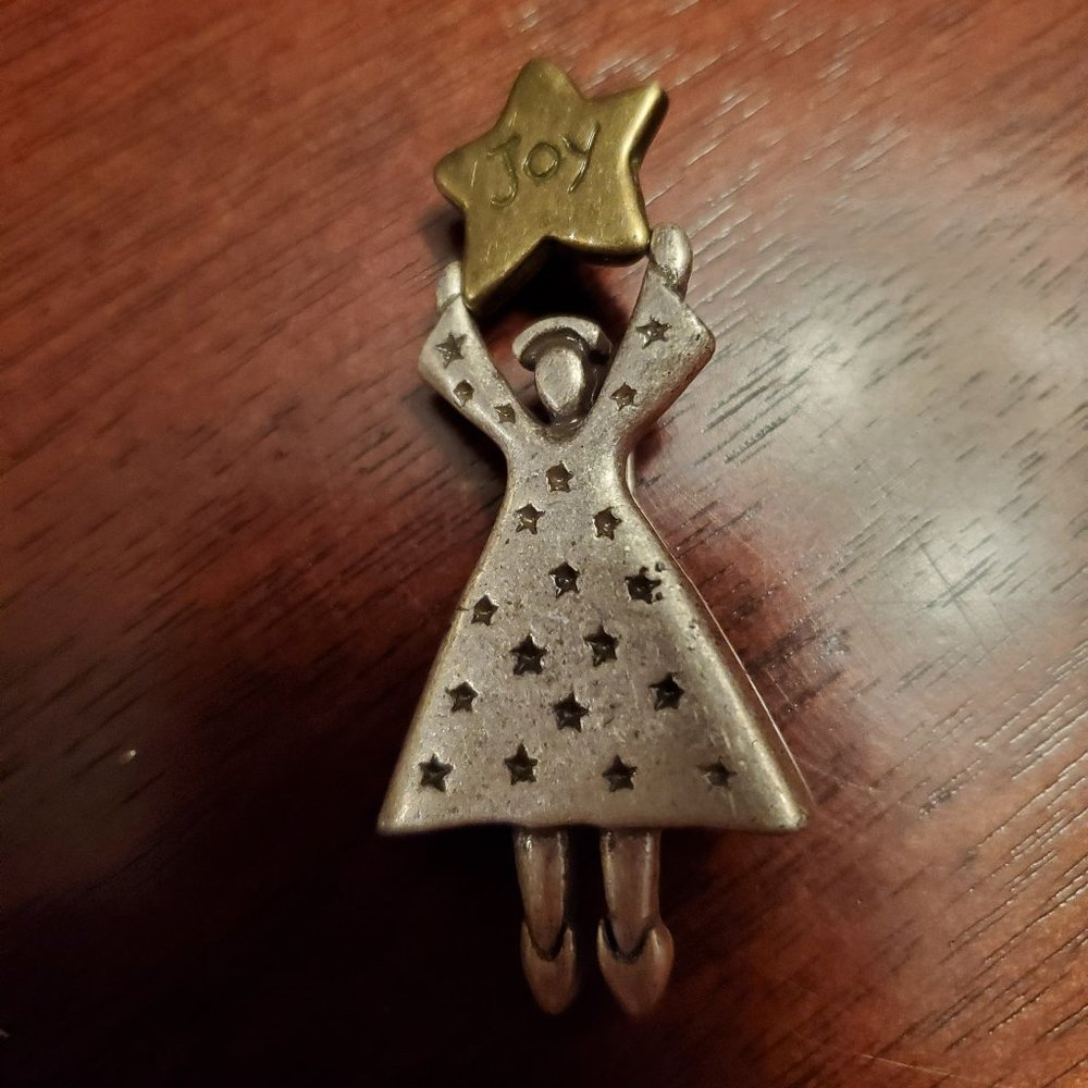 Joy brooch